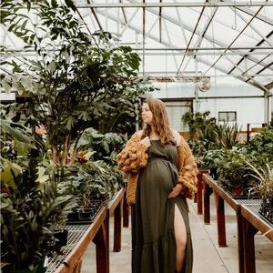 Elegant Green Long Sleeve Maternity Dress